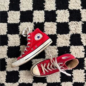 Red High Top Converse W7.5/M5.5